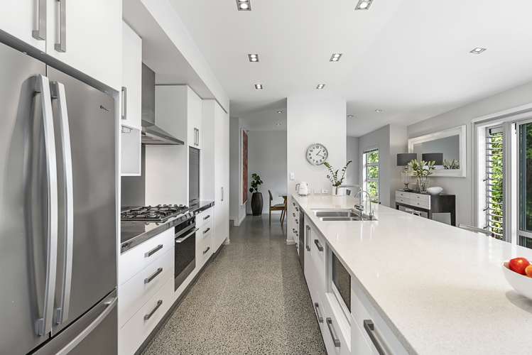 3 Dressage Lane Greenhithe_7