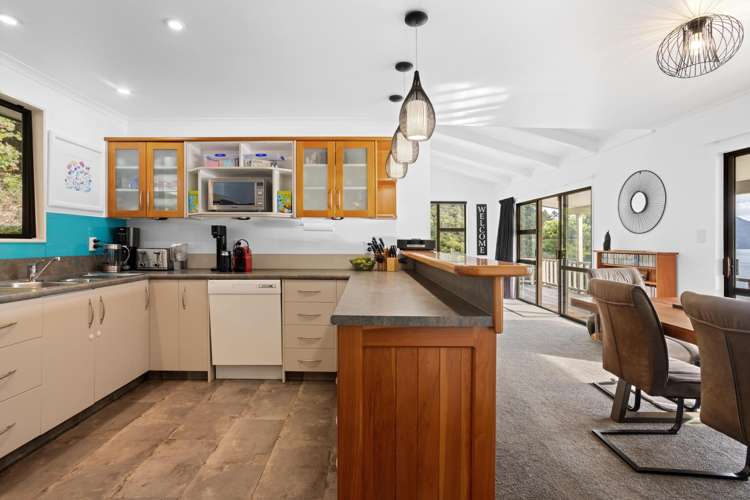 424 Port Underwood Road Whatamango Bay_10