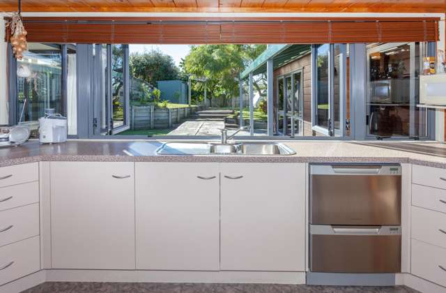 16 Pleasant Place Pauanui_2