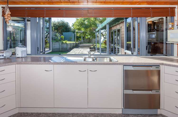 16 Pleasant Place Pauanui_2