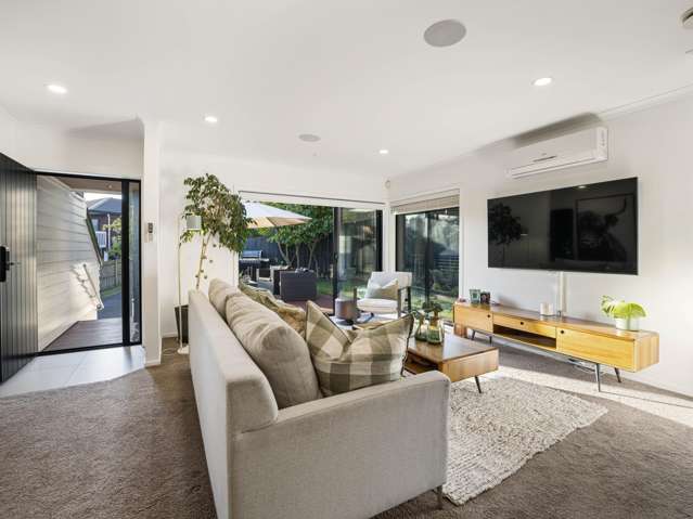 12B McCahill Views Botany Downs_3