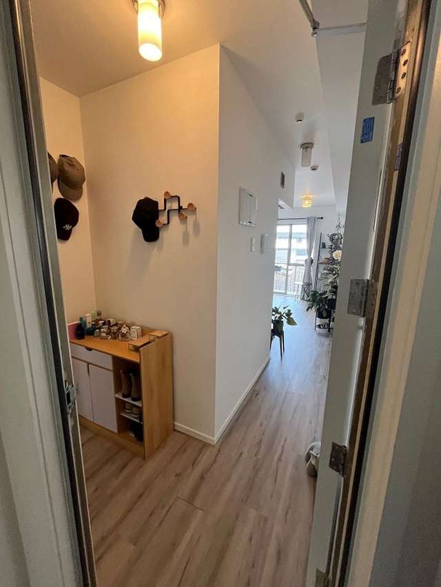 201/10 Flower Street Eden Terrace_4