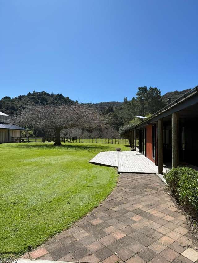 660 Kawakawa, Orere Road Orere Point_1