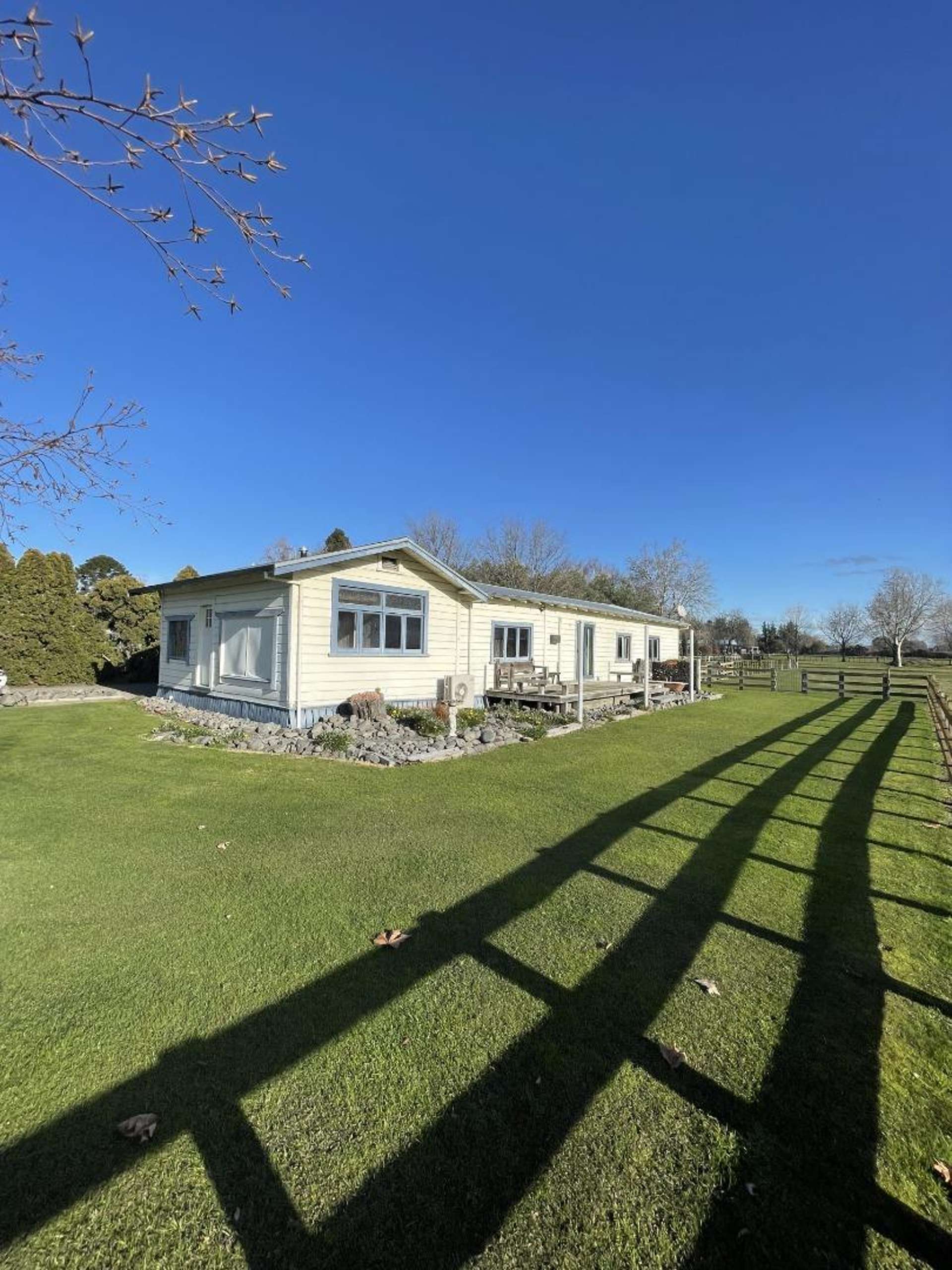 25 Evenden Road 10499_0