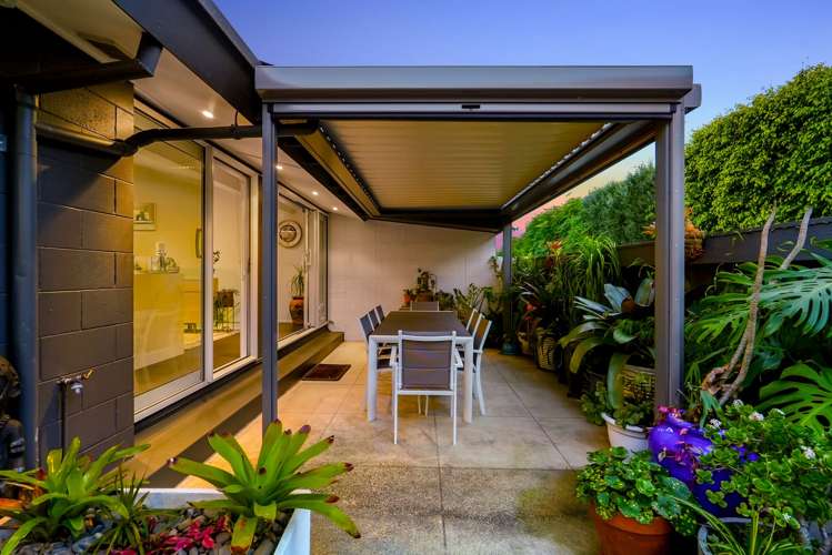 1/64 Seaview Road Castor Bay_40