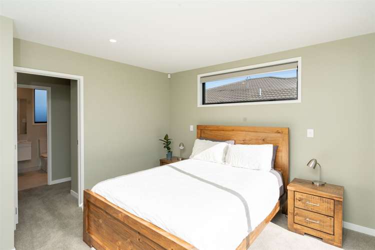 19 Trewern Avenue Chartwell_11