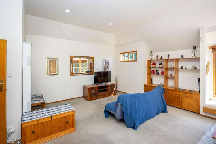 8 Cook Street Hamilton East_26