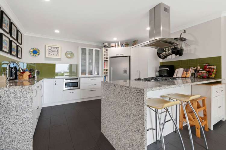 89 Pacific Parade Army Bay_7