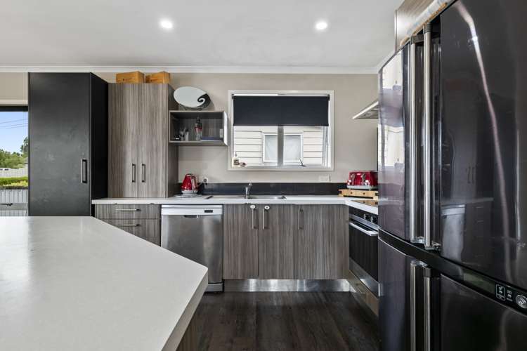 16 Carthew Street Okato_12