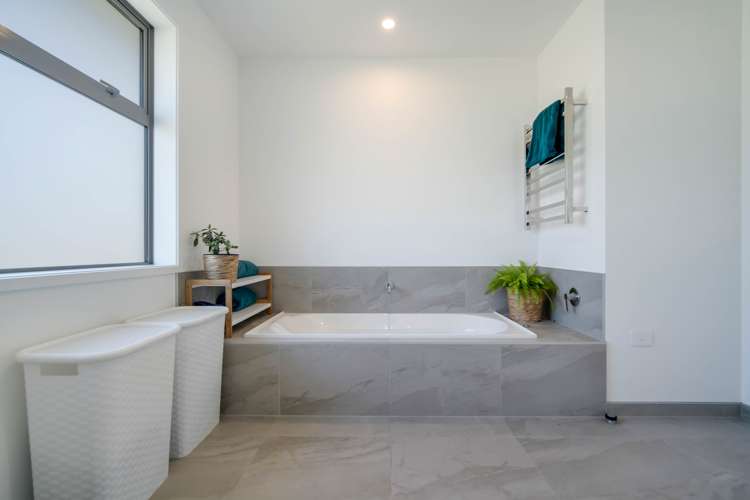 210 Maude Road Kaimiro_21