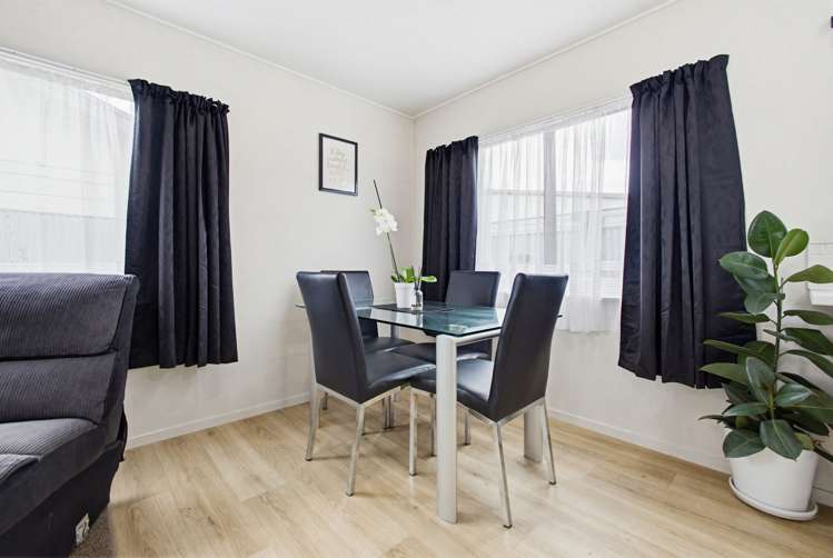 1/17 Atherfold Crescent Greenmeadows_4