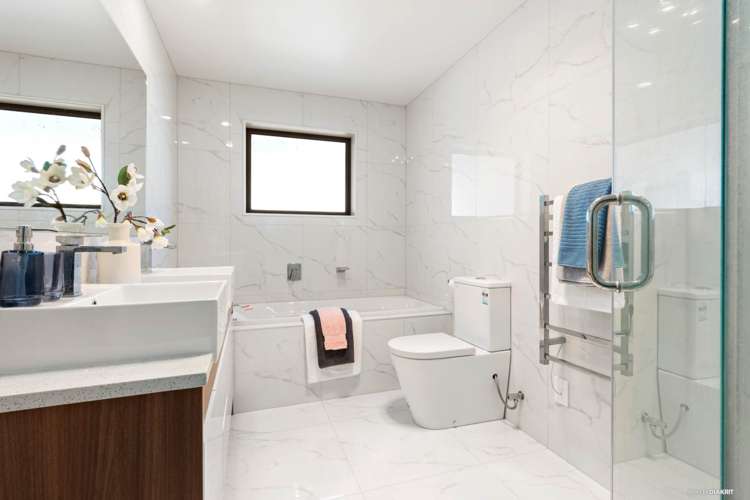 8 Cloghfin Place Flat Bush_8