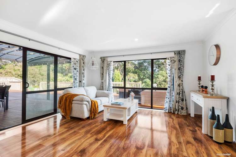 48 Shelter Drive Greenhithe_19