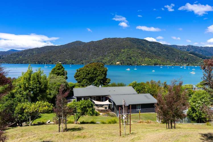 337 and 337a Anakiwa Road Anakiwa_30