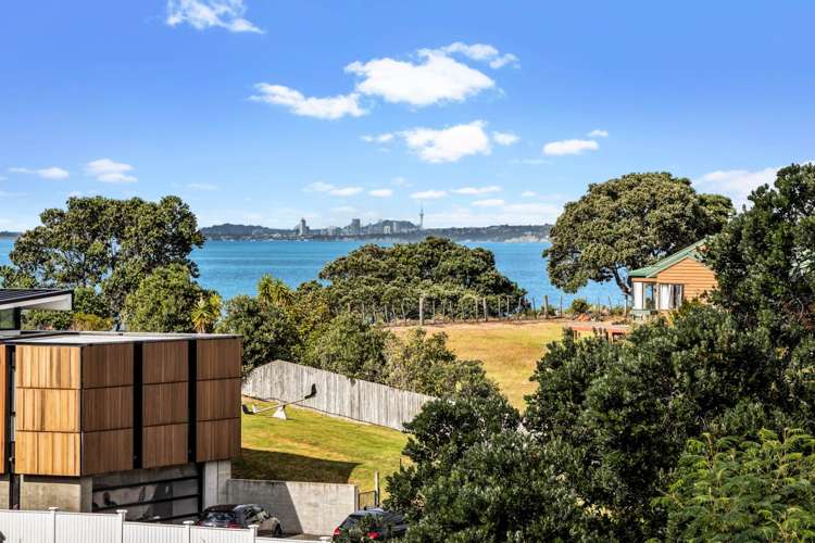 13 East Avenue Manly_19