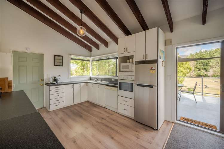 37 Pawsons Valley Road Duvauchelle_17