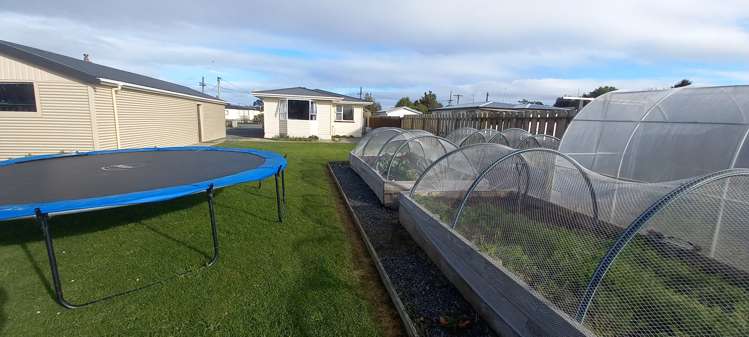 4 Carlyle Street Tuatapere_16