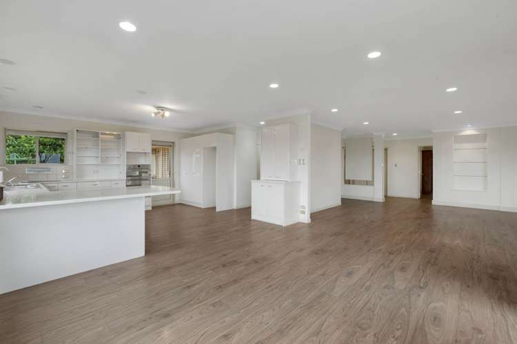 584 Redoubt Road Flat Bush_19