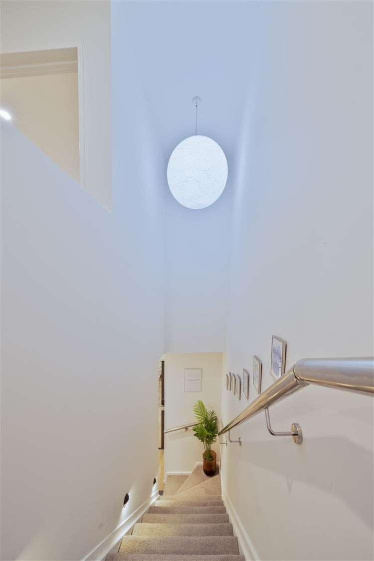 4 Treeline Lane Flat Bush_14