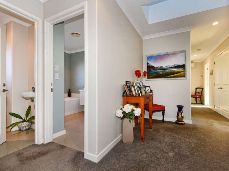 13b Mulholland Drive Darfield_16