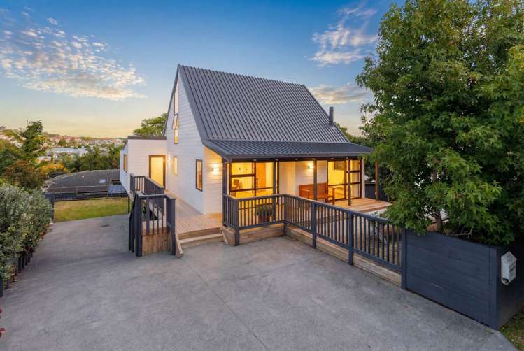 37 Amorino Drive Red Beach_0