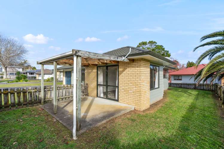 76 Ross Street Onerahi_13