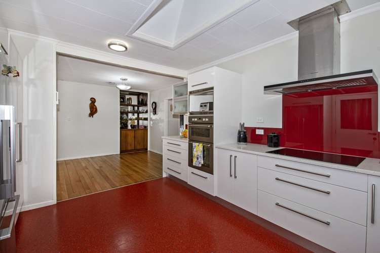 16 Toetoe Road Otaika_17