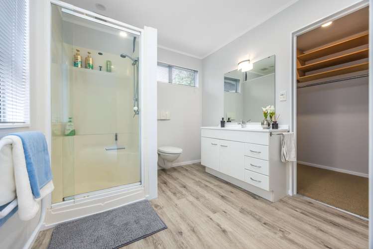 37 Onedin Place Titirangi_12