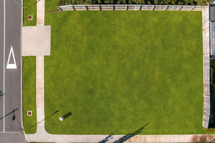 2 Kittyhawk Road Burleigh_2