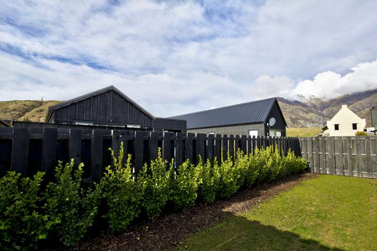 7 Lorne Street Dalefield/Wakatipu Basin_15