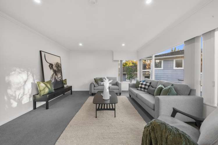 53 Cyclarama Crescent Massey_19