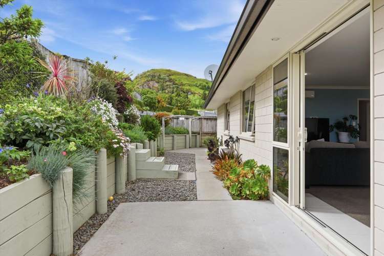 298 Ballintoy Park Drive Welcome Bay_5