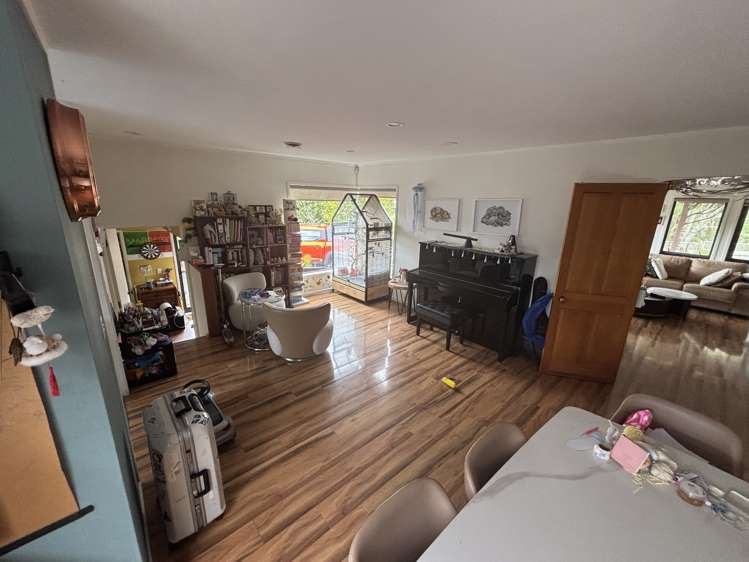 9 Greenvalley Rise Glenfield_6