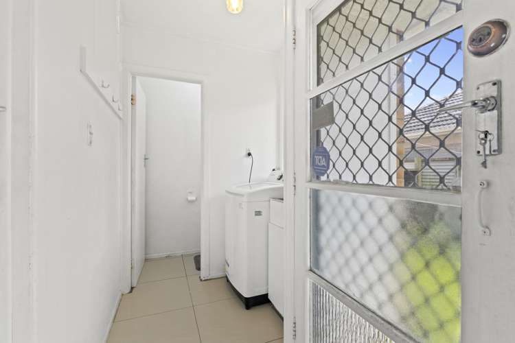 1/2 Myers Road Manurewa East_10