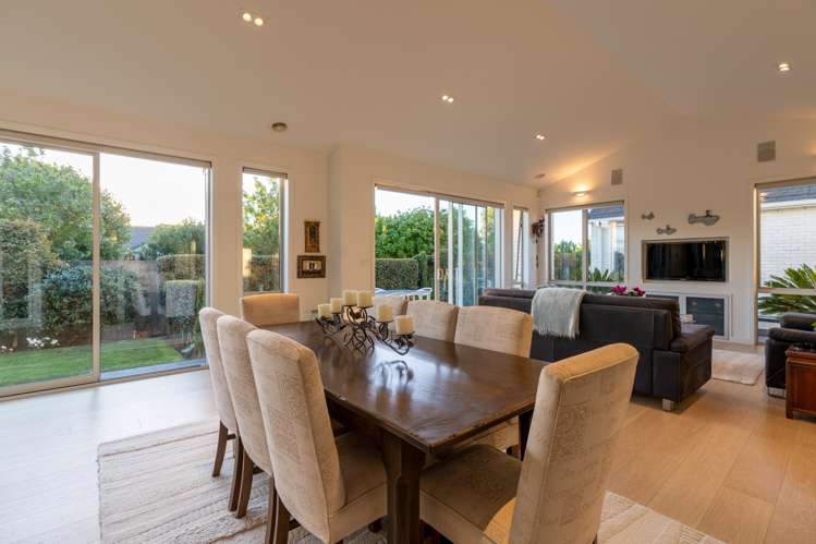 3 Featherstone Drive Flagstaff_11