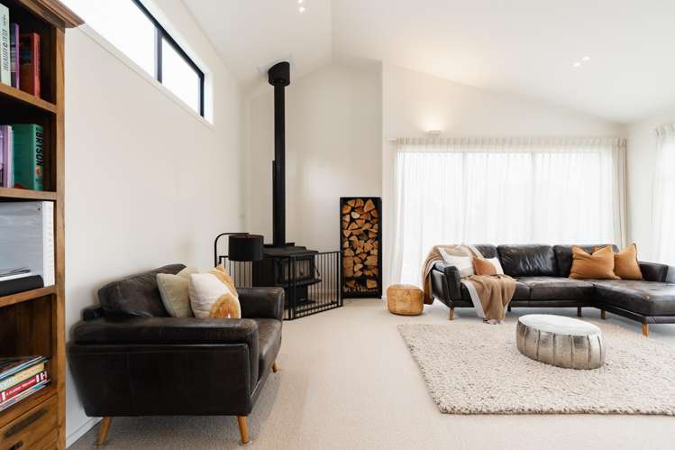 61 Heathfield Drive Mosgiel_14