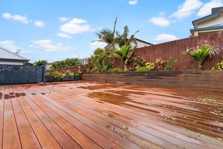 6 Atalanta Way Beachlands_13