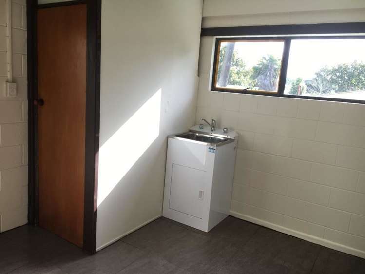 10 Westall Road New Lynn_13