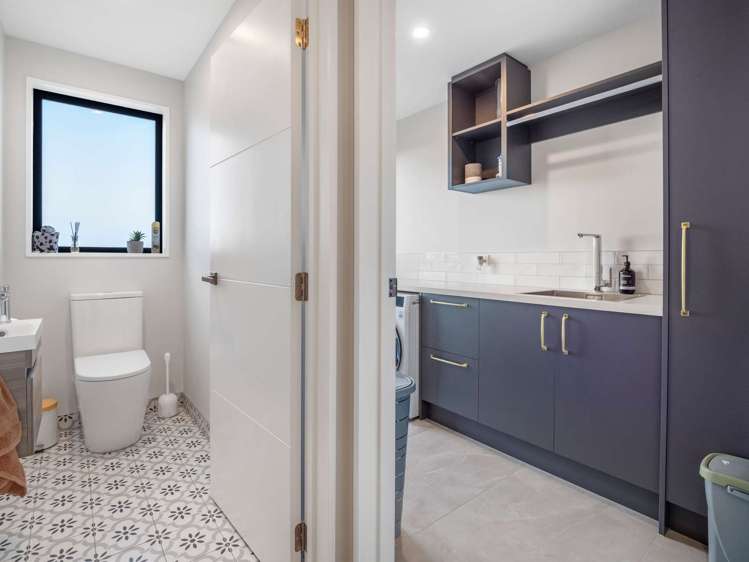 12 Meadowlands Green Allenton_29