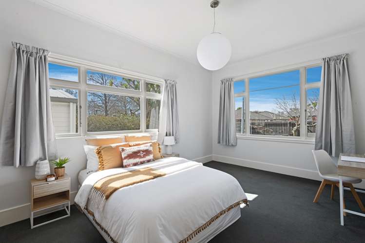 1/17 Defoe Place Waltham_11