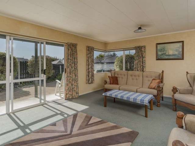 47 Aldinga Avenue Stoke_2