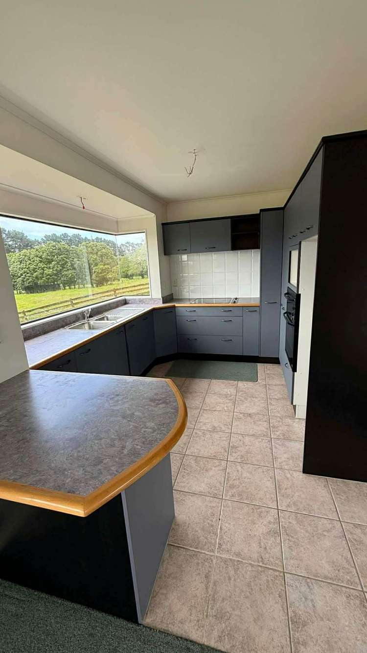 245 Taurangaruru Road Karioitahi_1