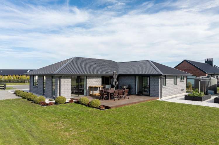 32 Summers Road Darfield_20
