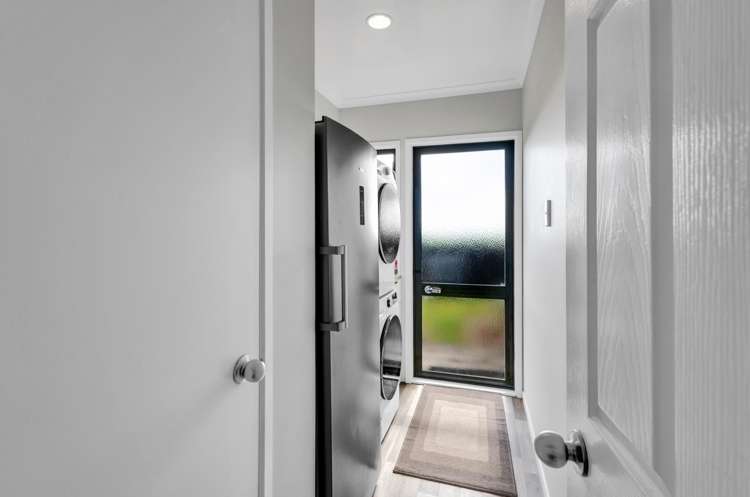 43 Lincoln East Road Inglewood_20