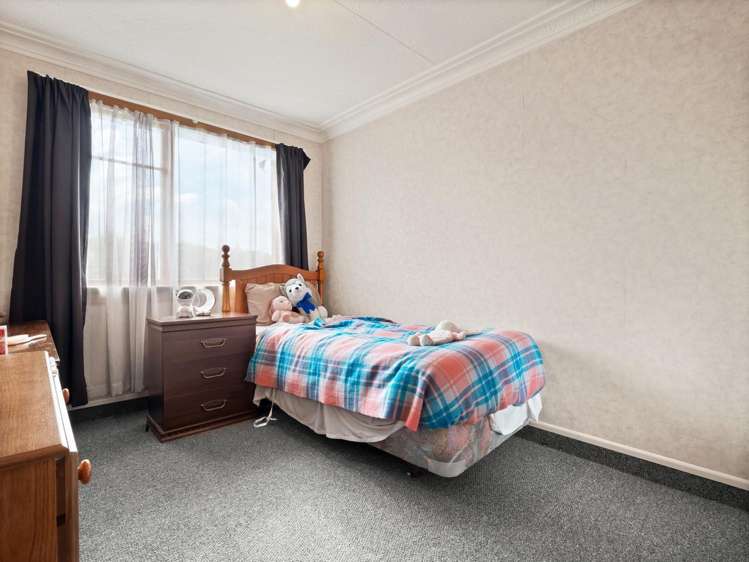 143 Main Road Fairfield_11