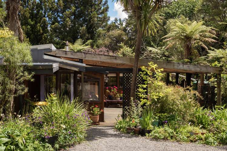 60 Victoria Street Waikino_30