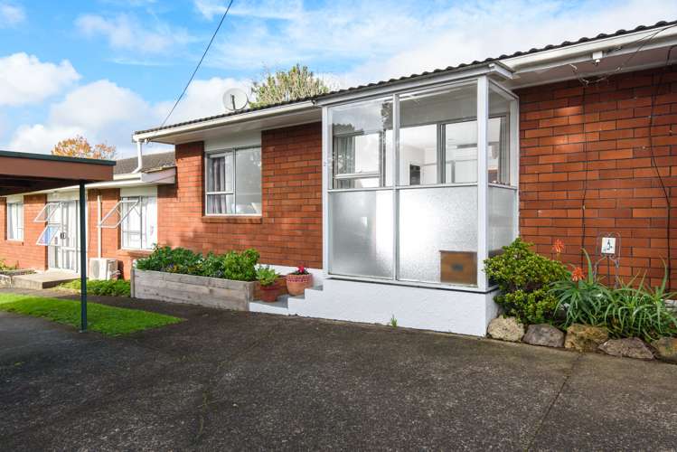 2/11 Alston Avenue Kelston_0