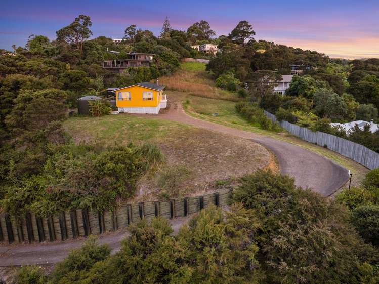 12 Te Toki Road Ostend_18