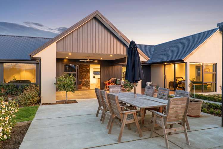 25 Hallfield Drive_4