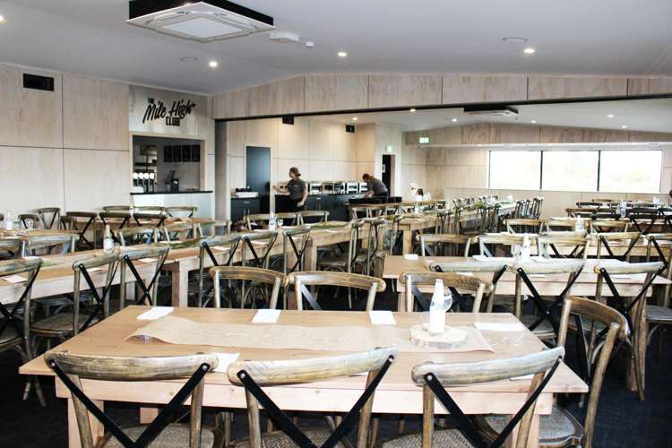 650 Lake Terrace Wharewaka_18